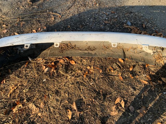 bontott MITSUBISHI GALANT Első Lökhárító (Részeivel)