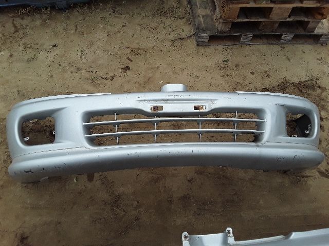 bontott MITSUBISHI GALANT Első Lökhárító (Üresen)