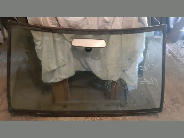 bontott MITSUBISHI GALANT Első Szélvédő