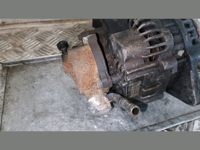 bontott MITSUBISHI GALANT Generátor