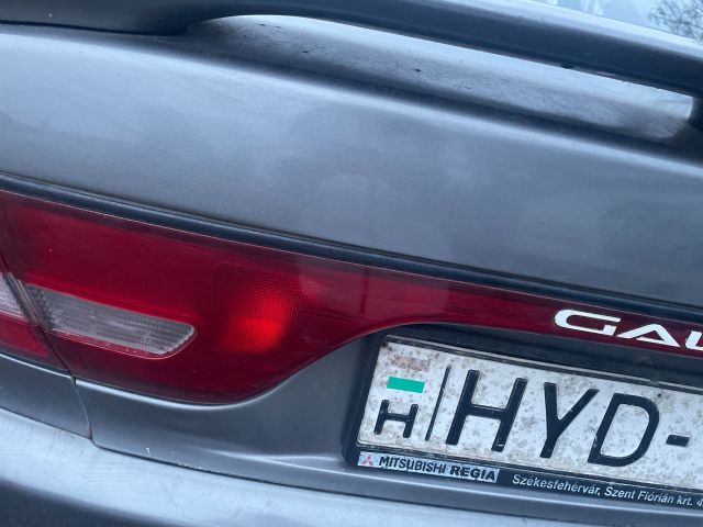 bontott MITSUBISHI GALANT Hátsó Lámpa Középső