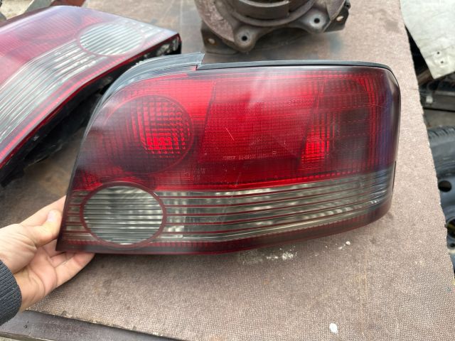 bontott MITSUBISHI GALANT Hátsó Lámpa Szett