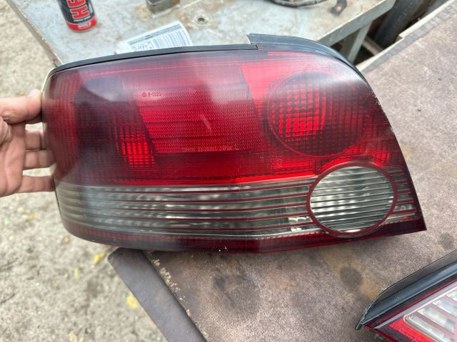 bontott MITSUBISHI GALANT Hátsó Lámpa Szett