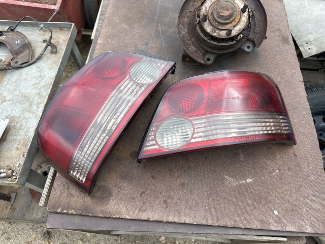 bontott MITSUBISHI GALANT Hátsó Lámpa Szett