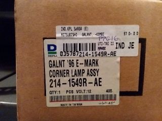 bontott MITSUBISHI GALANT Jobb első Irányjelző