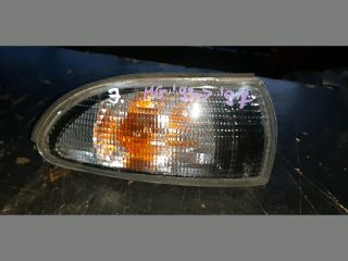 bontott MITSUBISHI GALANT Jobb első Irányjelző