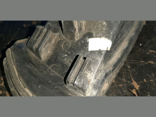 bontott MITSUBISHI GALANT Jobb első Irányjelző