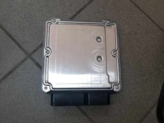 bontott MITSUBISHI GRANDIS Motorvezérlő