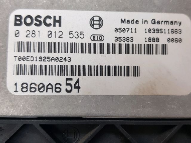 bontott MITSUBISHI GRANDIS Motorvezérlő