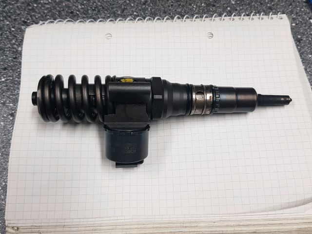 bontott MITSUBISHI GRANDIS Porlasztó (1 db)