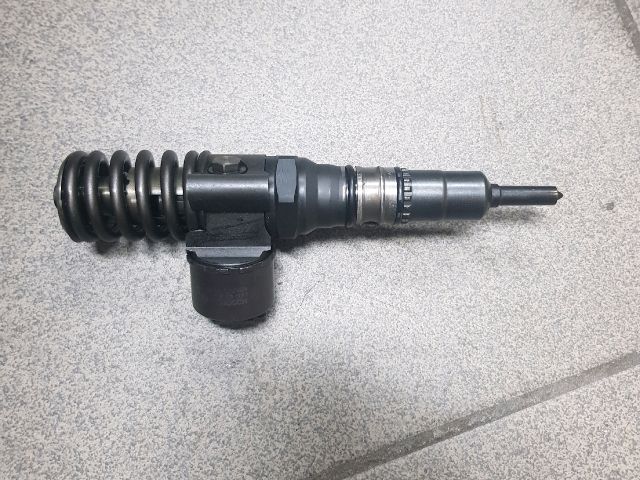 bontott MITSUBISHI GRANDIS Porlasztó (1 db)