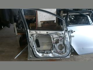 bontott MITSUBISHI GRANDIS Bal első Ajtó (Üres lemez)