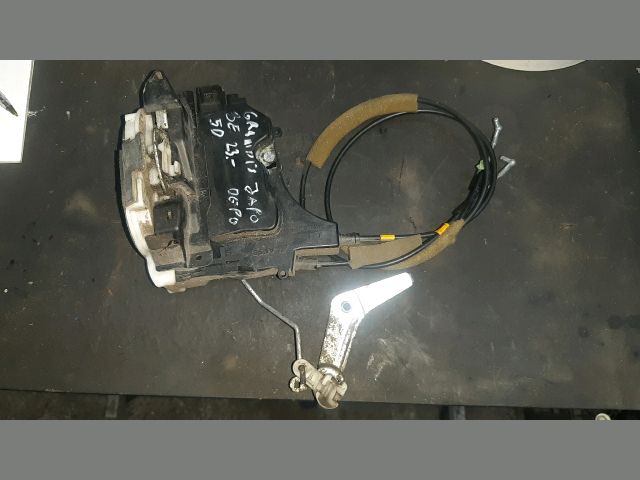 bontott MITSUBISHI GRANDIS Bal első Ajtózár