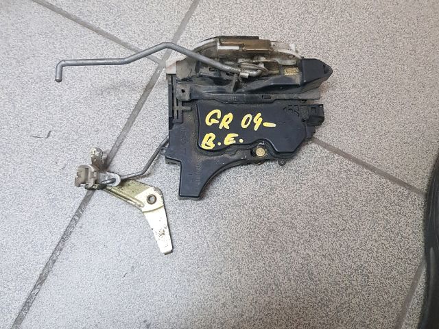 bontott MITSUBISHI GRANDIS Bal első Központizár Motor