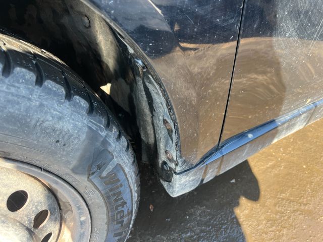 bontott MITSUBISHI GRANDIS Bal első Sárvédő