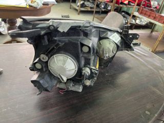 bontott MITSUBISHI GRANDIS Bal Fényszóró