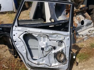 bontott MITSUBISHI GRANDIS Bal hátsó Ajtó (Üres lemez)