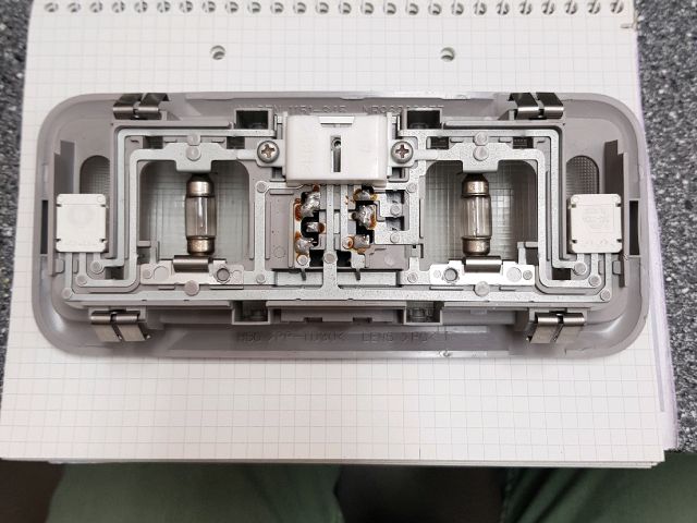 bontott MITSUBISHI GRANDIS Beltér Világítás Első