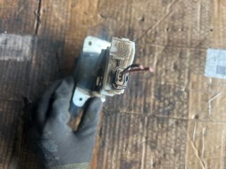 bontott MITSUBISHI GRANDIS Csomagtérajtó Zárszerkezet