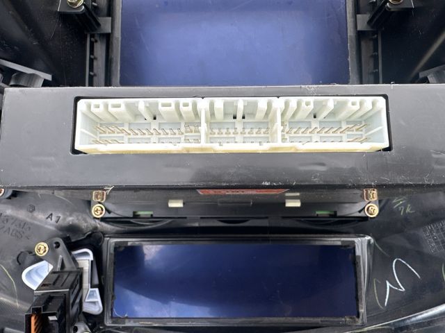 bontott MITSUBISHI GRANDIS Fűtéskapcsoló