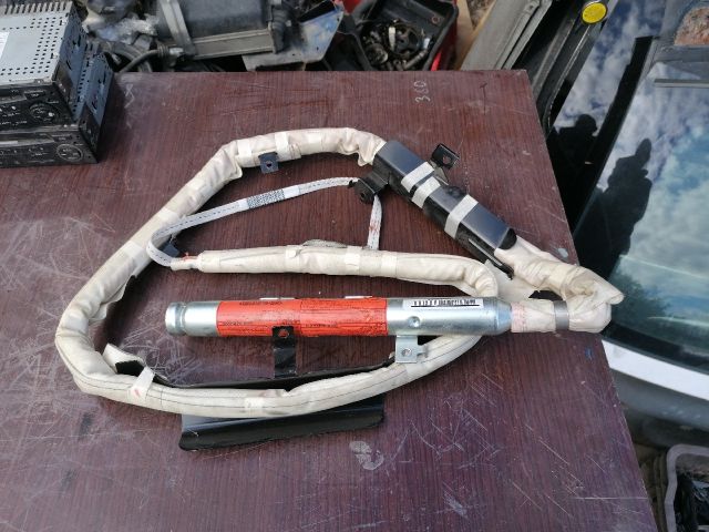 bontott MITSUBISHI GRANDIS Jobb Függönylégzsák és Oldallégzsák