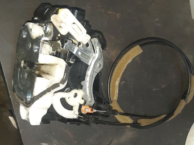 bontott MITSUBISHI GRANDIS Jobb hátsó Ajtózár