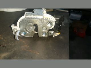 bontott MITSUBISHI GRANDIS Jobb hátsó Ajtózár