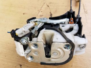 bontott MITSUBISHI GRANDIS Jobb hátsó Ajtózár