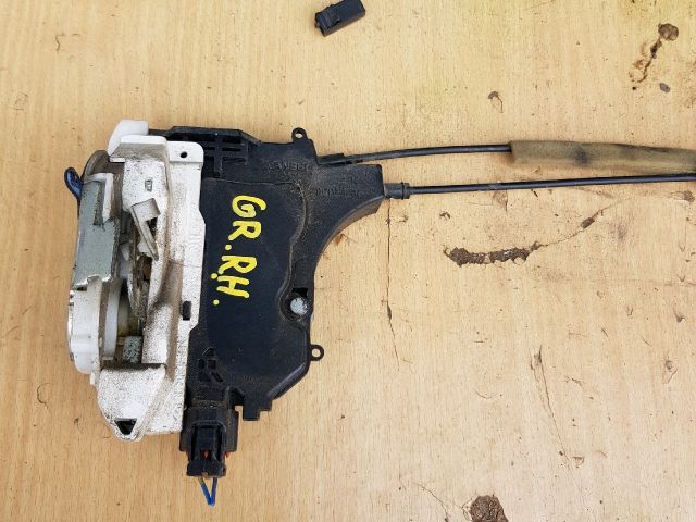 bontott MITSUBISHI GRANDIS Jobb hátsó Ajtózár