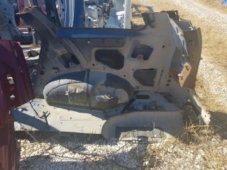 bontott MITSUBISHI GRANDIS Jobb hátsó Negyed Karosszéria Csomag