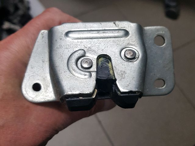 bontott MITSUBISHI GRANDIS Központizár Motor Csomagtérajtó