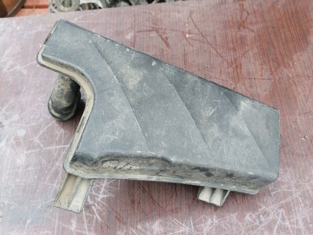 bontott MITSUBISHI GRANDIS Szívás Zaj Csökkentő Doboz