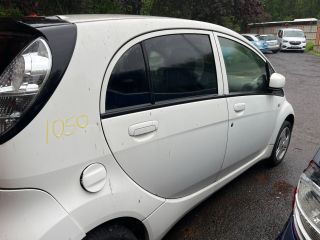 bontott MITSUBISHI i-MIEV Jobb első Ajtó Díszléc