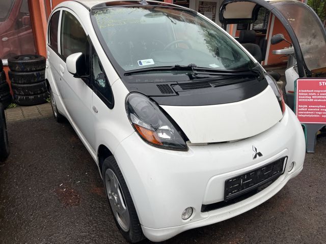 bontott MITSUBISHI i-MIEV Jobb első Ajtó Díszléc