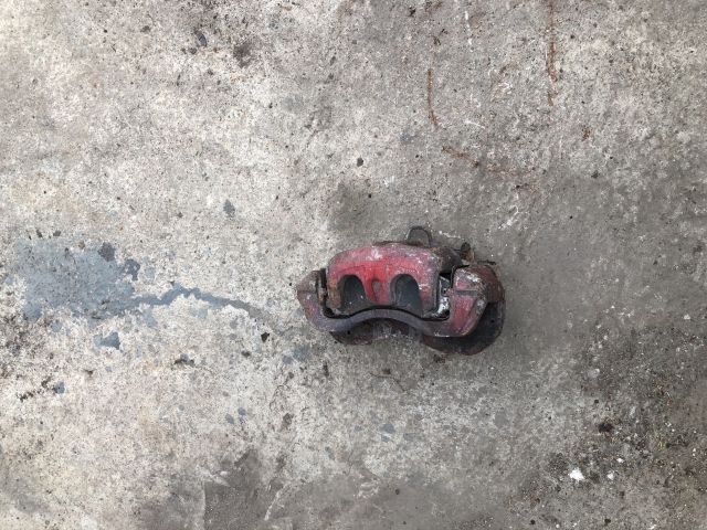 bontott MITSUBISHI L 200 Jobb első Féknyereg Munkahengerrel