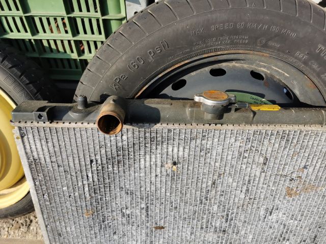 bontott MITSUBISHI L 200 Vízhűtő Radiátor (Nem klímás)