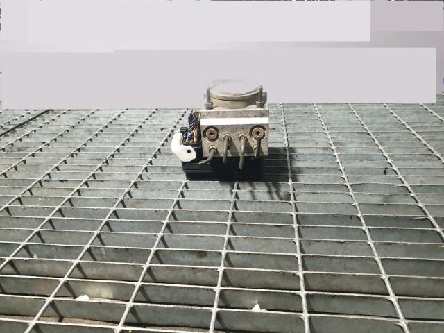 bontott MITSUBISHI L 200 ABS Kocka