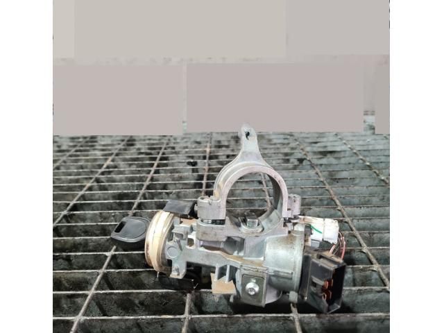 bontott MITSUBISHI L 200 Gyújtáskapcsoló