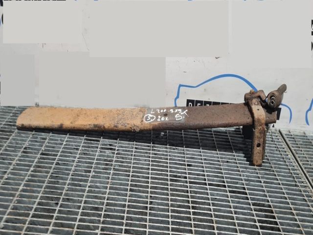 bontott MITSUBISHI L 200 Hátsó Rugó
