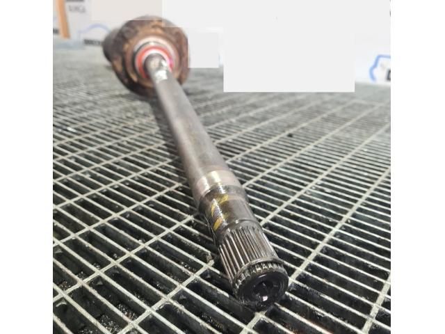 bontott MITSUBISHI L 200 Jobb Féltengely