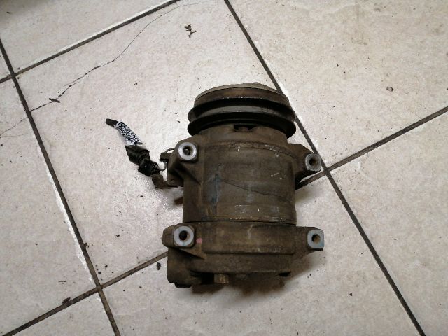 bontott MITSUBISHI L 200 Klímakompresszor