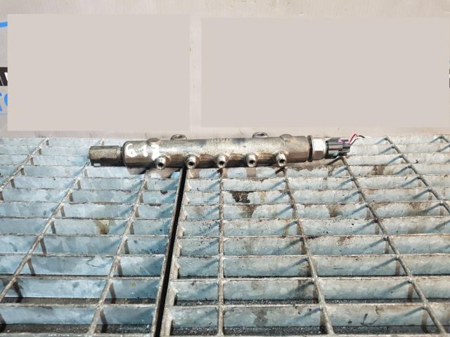 bontott MITSUBISHI L 200 Közösnyomócső