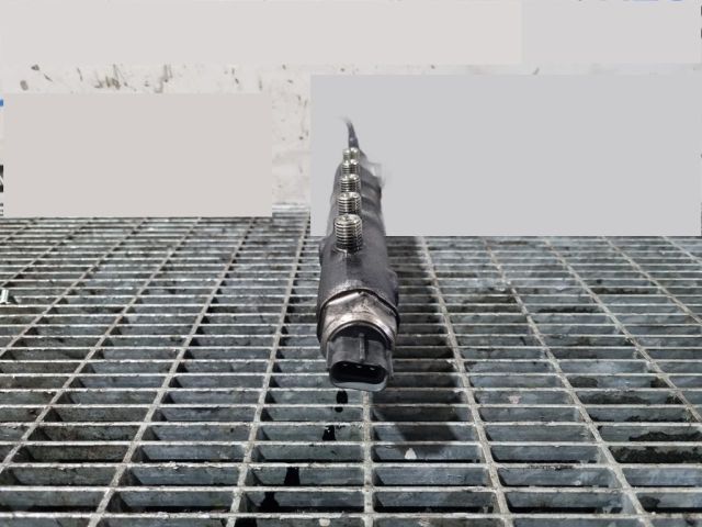 bontott MITSUBISHI L 200 Közösnyomócső