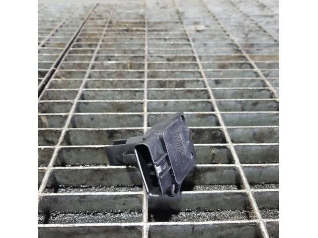 bontott MITSUBISHI L 200 Légtömegmérő