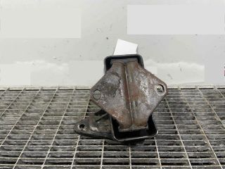 bontott MITSUBISHI L 200 Motor Tartó Bak (Pozíciófüggetlen)