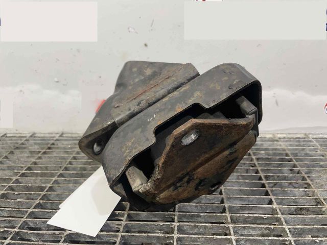 bontott MITSUBISHI L 200 Motor Tartó Bak (Pozíciófüggetlen)