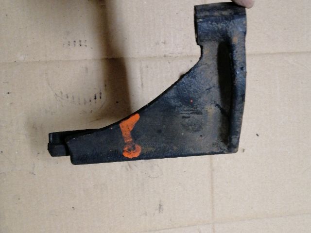 bontott MITSUBISHI L 200 Nagynyomású Szivattyú Bak