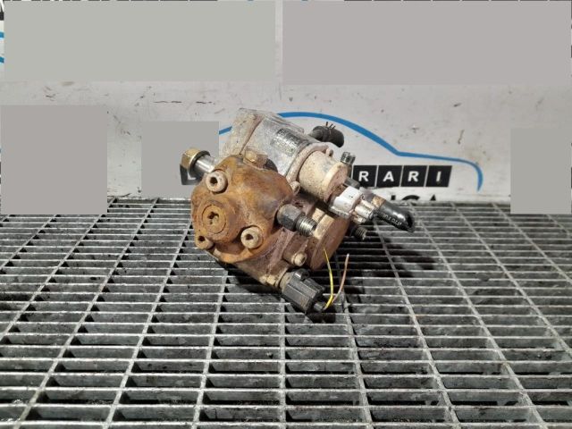 bontott MITSUBISHI L 200 Nagynyomású Szivattyú