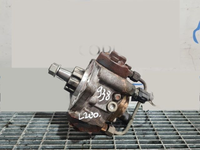 bontott MITSUBISHI L 200 Nagynyomású Szivattyú