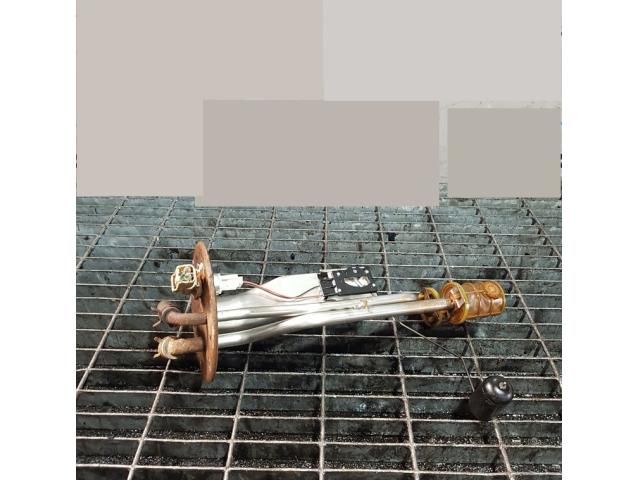 bontott MITSUBISHI L 200 Üzemanyag Szivattyú